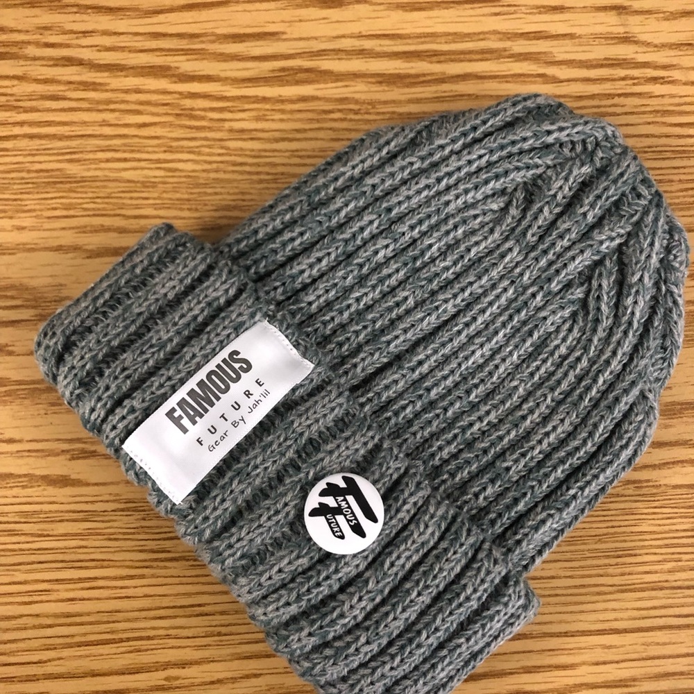 Button Hat - Picture 2 of 5